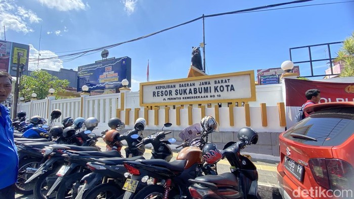 Sepeda motor Jurnalis CNN Indonesia, Anza Suseno hilang di depan kantor polisi