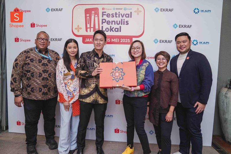 Shopee Gelar Festival Penulis Lokal, Beli Buku Ori Diskon hingga 50%