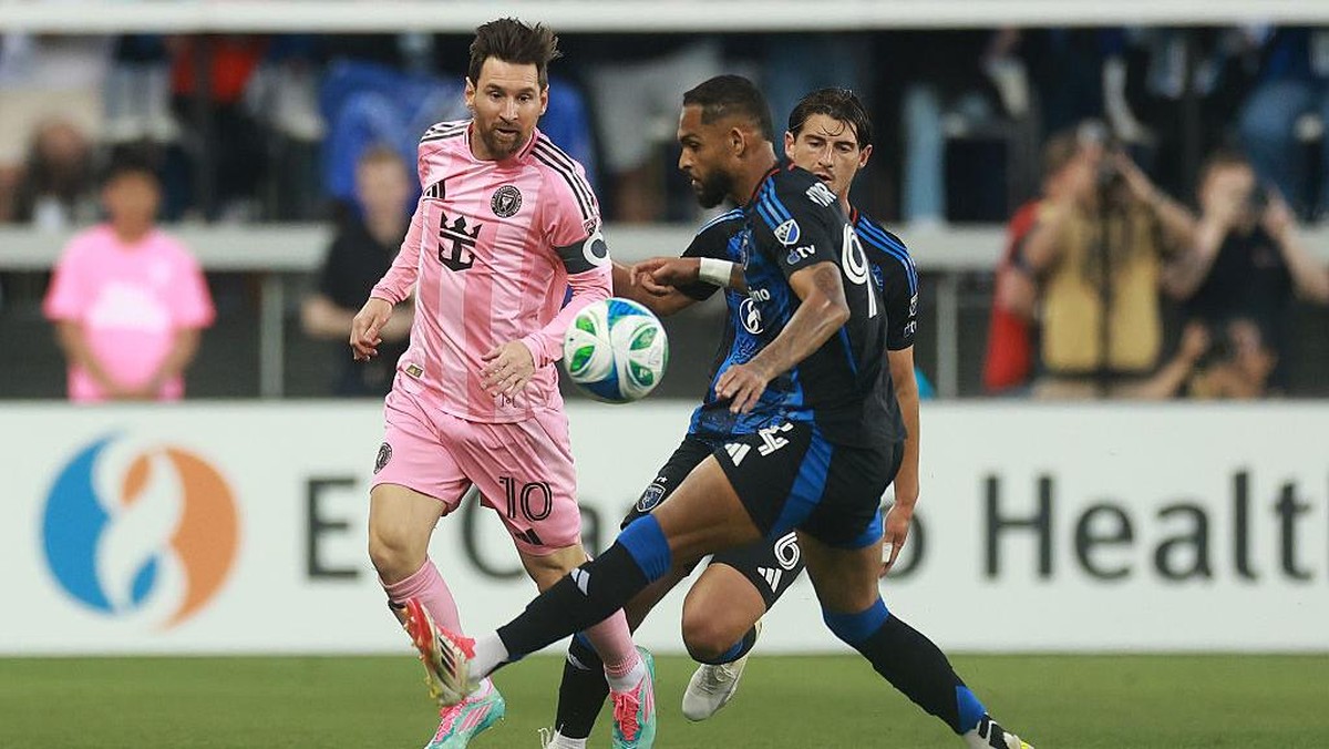 Lionel Messi main penuh saat Inter Miami imbang 3-3 melawan San Jose Earthquakes dalam lanjutan MLS (Foto: Getty Images/Ezra Shaw)