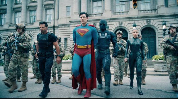 Cuplikan adegan dalam film Superman.