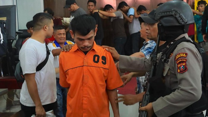 Tampang pelaku Alva, anak bandar narkoba yang menjadi otak pelaku penyerangan polisi. (Dok. Polres Pelabuhan Belawan)