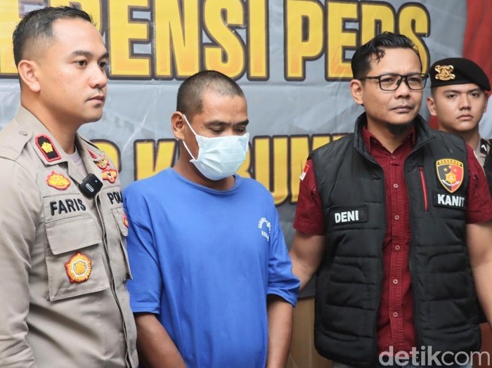Tersangka kasus pencabulan bocah saat dihadirkan dalam pers rilis di Mapolres Kebumen, Kamis (15/5/2025).