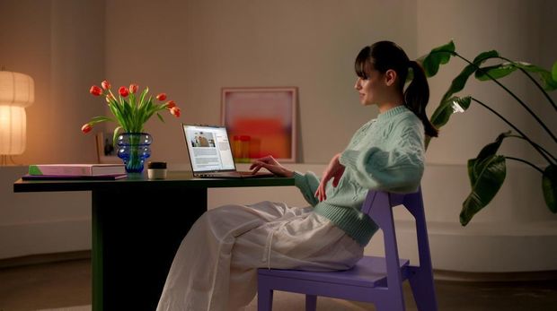 Vivobook S14 (S3407QA) merupakan bagian dari lini laptop AI 45+ TOPS ASUS yang dirancang untuk menghadirkan pemrosesan AI secara real-time dengan efisiensi tinggi.