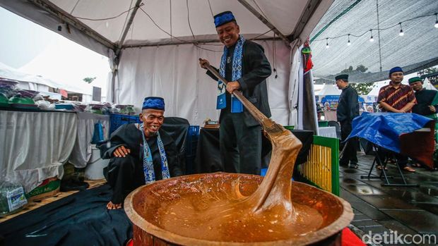 Wali Kota Depok Supian Suri di Lebaran Depok 2025