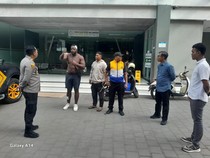 WNA Hajar Sopir Taksi Online hingga Babak Belur, Sempat Kabur Saat Ditangkap