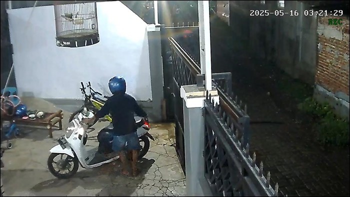 Aksi maling di rumah TNI Pasuruan