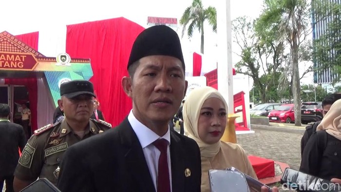 Bupati PALI Asgianto