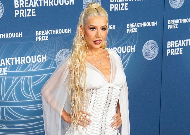 Wajahnya yang tampak kencang memicu spekulasi bahwa ia mungkin telah menjalani prosedur operasi plastik. Foto: dok. Getty Images