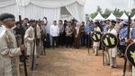 Disambut Tari Rampak Bedug, Mendes Hadiri Festival Gerakan Desa Peduli Sampah