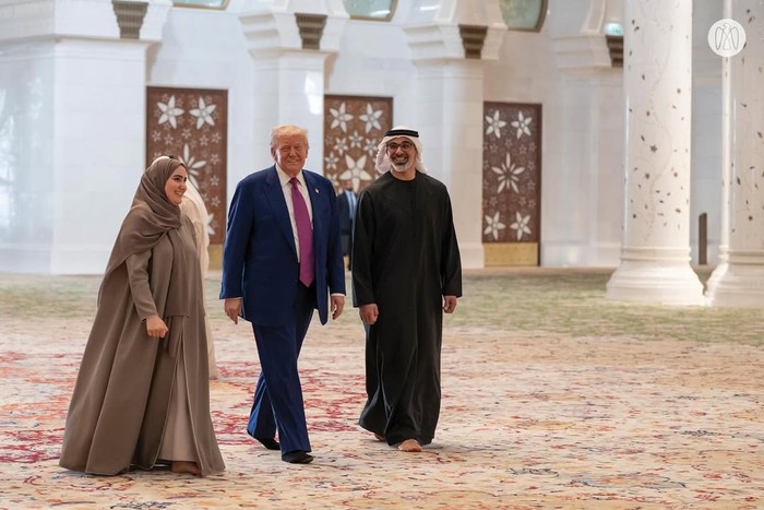 Donald Trump di Masjid Agung Sheikh Zayed
