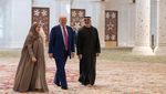 Foto: Momen Donald Trump Keliling Masjid Agung Sheikh Zayed UEA
