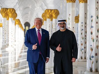 Foto: Momen Donald Trump Keliling Masjid Agung Sheikh Zayed UEA