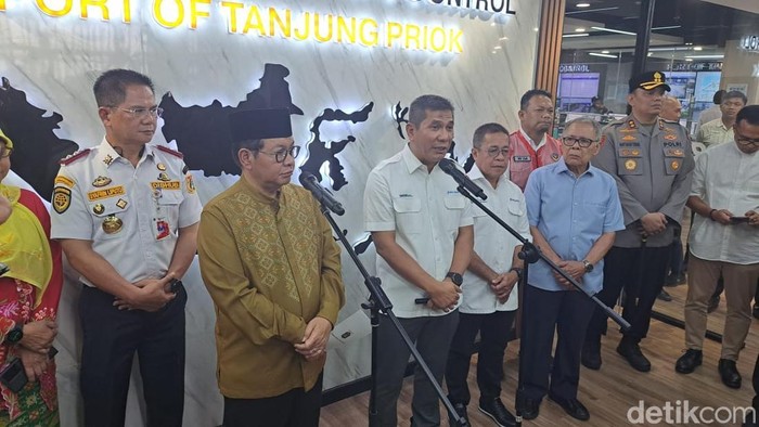Gubernur Jakarta Pramono Anung mengunjungi Kantor PT Pelabuhan Indonesia (Pelindo) (Brigitta Belia/detikcom)