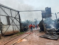 Gudang Minyak Ilegal di Jambi Terbakar, Warga Dengar Suara Ledakan