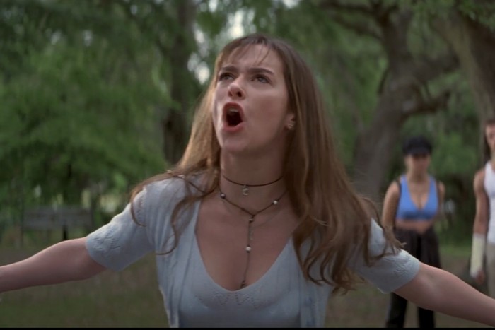 Cuplikan adegan dalam film I Know What You Did Last Summer.