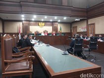 Jadi Saksi Sidang Hasto, Penyelidik KPK Heran Sprinlidik Dimiliki Kader PDIP