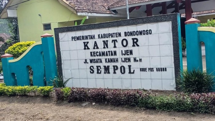 Kantor Kecamatan Ijen