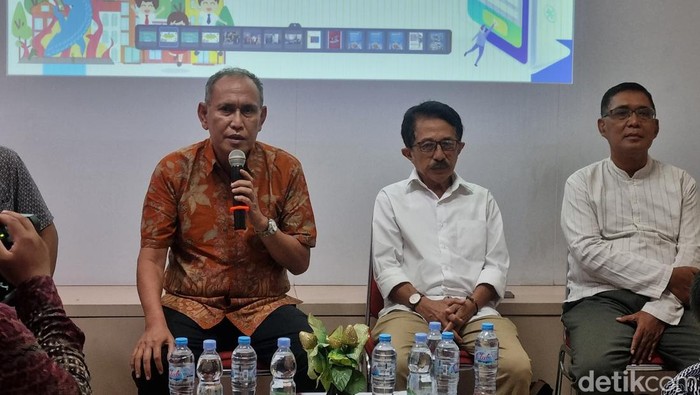 Kepala Dispendik Surabaya Yusuf Masruh