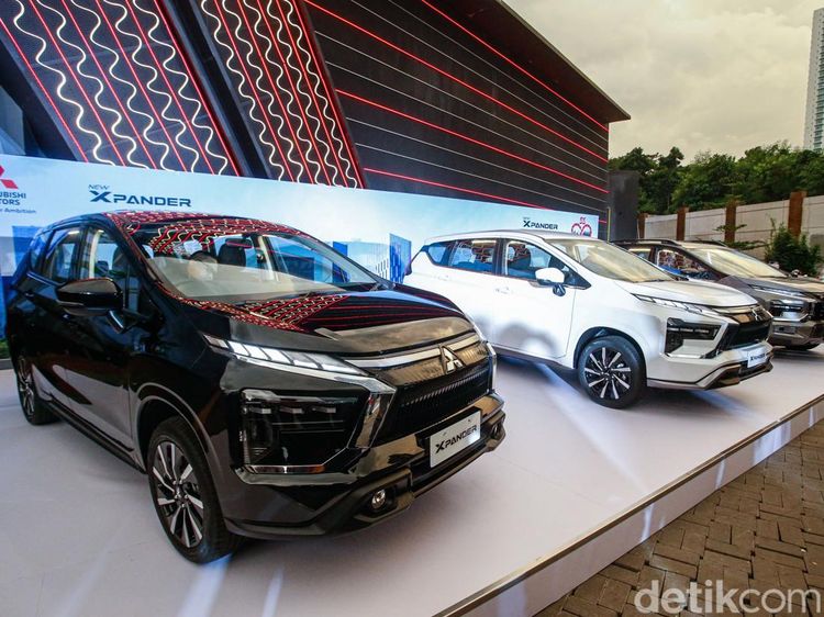 Melihat Lebih Dekat Xpander dan Xpander Cross Terbaru