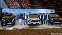 Diketahui harga dari New Xpander dan New Xpander Cross dimulai dari Rp 270.100.000 hingga Rp 364.200.000.