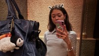 Mika Schneider membagikan momen liburannya di Bali.