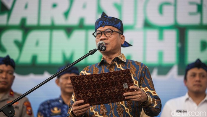 Mendes Yandri: Ayo Gerakan Peduli Sampah Ini Menjadi Budaya Kita
