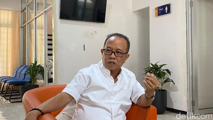 Pakar politik Undip, Dr. Nur Hidayat Sardini, S.Sos., S, H., M.Si., di Gedung Doktor Ilmu Sosial Undip, Kelurahan Pleburan, Kecamatan Semarang Selatan, Kota Semarang. Foto diunggah Jumat (16/5/2025).