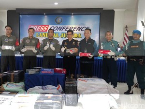 Penyelundupan Rokok Ilegal Senilai Rp 1 M di Bandara Juanda Digagalkan