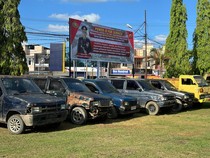 Polisi Sita 9 Mobil Lansir BBM Subsidi untuk Tambang Emas Ilegal di Bungo