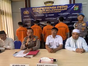 Terkuak Kedok Warung Sembako Jual Obat Terlarang di Depok