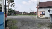Sekretaris Daerah (Sekda) DIY Beny Suharsono menyebut nantinya lahan ini bakal ditempati pedagang dan sebagian jukir. Rencananya, para pedagang bakal dibebaskan biaya sewa selama dua tahun, sembari pemerintah menyiapkan lahan permanen di Terminal Giwangan untuk eks warga TKP Abu Bakar Ali.