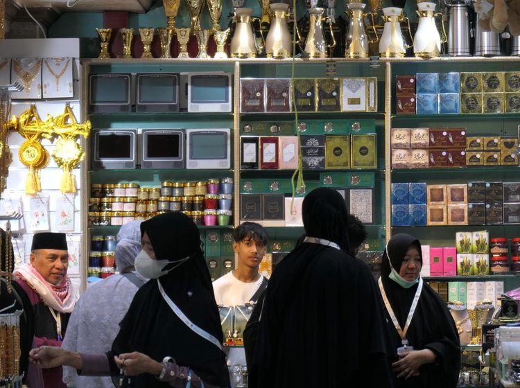 Ribuan Calon Haji Indonesia Tiba di Makkah