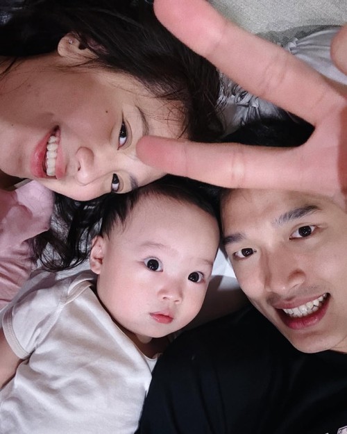 Shanju Eks JKT48 & Jonatan Christie