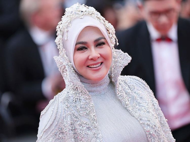 Lama Gak Muncul, Tiba-tiba Syahrini di Cannes 2025