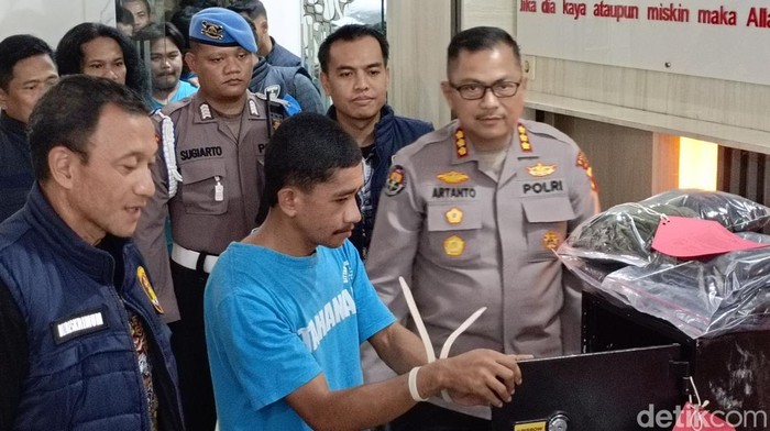 Tersangka pencurian disertai pemberatan ditangkap tim Ditreskrimum Polda Jateng, Jumat (16/5/2025).