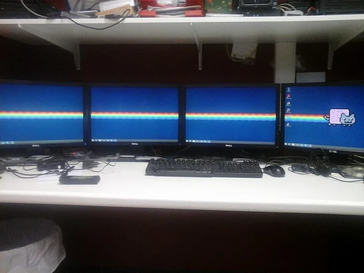 Wallpaper desktop kreatif