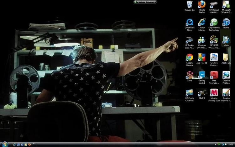 Wallpaper desktop kreatif