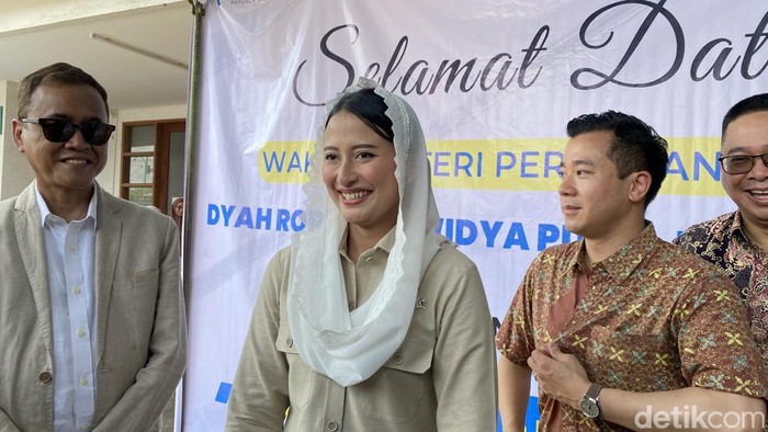 Wamendag Dyah Roro usai melepas ekspor furnitur PT Philnesia International ke Amerika Serikat di Semarang, Jumat (16/5/2025).