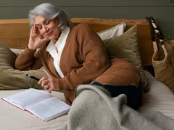 10 Tanda Kamu Mulai Menua, Semuanya Wajar