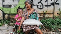 Mahasiswa berharap aksi sosial seperti ini bisa dilakukan serentak oleh kampus lain di Indonesia.
