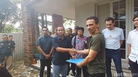 Attila Syach sudah membayar uang muka Rp 300 juta dari Rp 850 juta.  Foto: Febri/detikhot