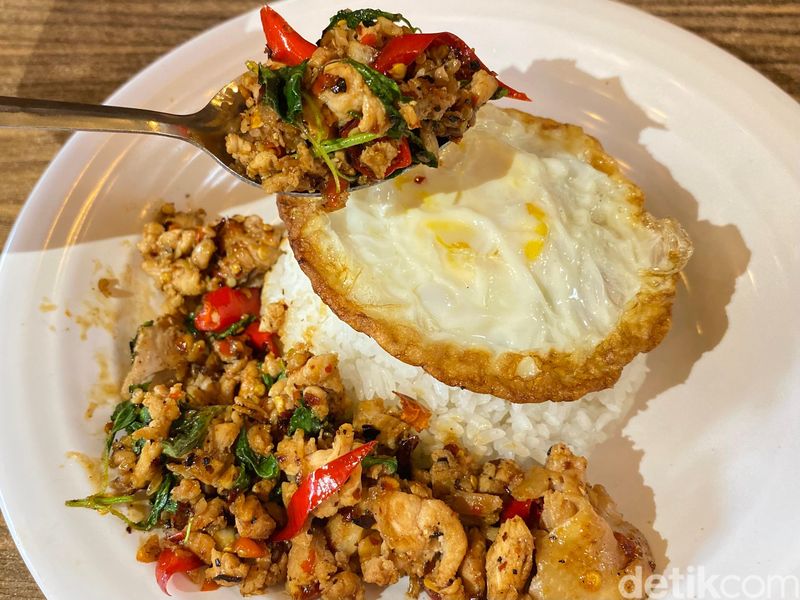 Ban Thai / Thai Baan Nana, restoran hidden gem di Setiabudi yang menawarkan sajian Thailand autentik