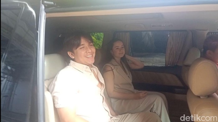 Billy Syahputra dan Vika Kolesnaya