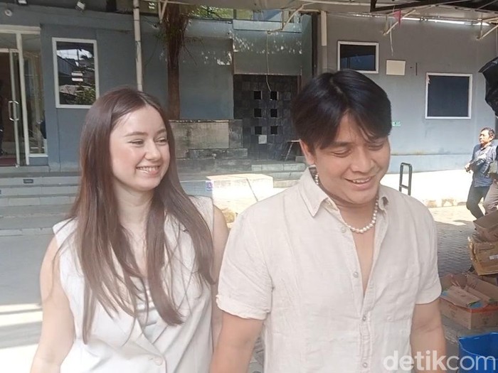 Billy Syahputra dan Vika Kolesnaya