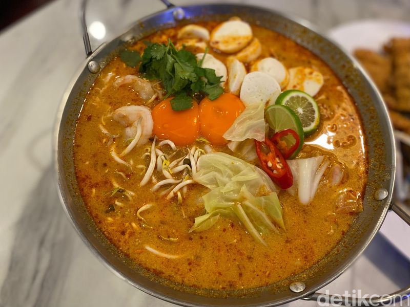 Bolan Thai Kitchen, restoran casual dining yang tawarkan salad pepaya hingga tom yum