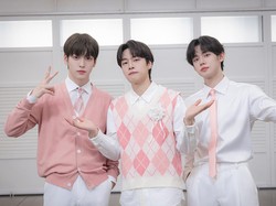 HI-BOYZ Viral, Yeonjun & Soobin TXT Tampil Live Bareng Um Jay di M-Countdown