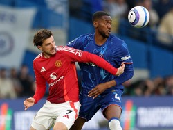 Tosin sulit tembus skuad utama Chelsea musim lalu. Tottenham membelinya, akankah bek tengah itu bisa buktikan diri? (Paul Childs/Action Images via Reuters)