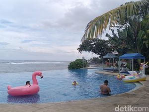 Flamingo, Beach Club yang Ramah Keluarga di Pantai Saba