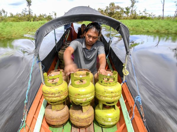 Jalan Air Jadi Solusi Distribusi Elpiji di Daerah 3T