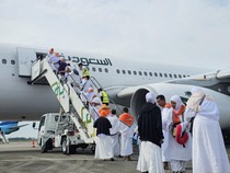 Kloter 12 Embarkasi Palembang Berangkat ke Jeddah Langsung Pakai Ihram